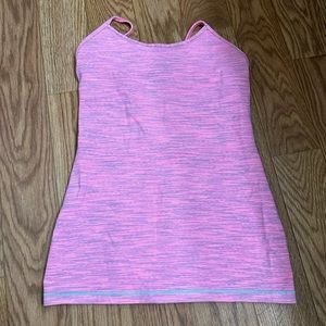 Lululemon tank!